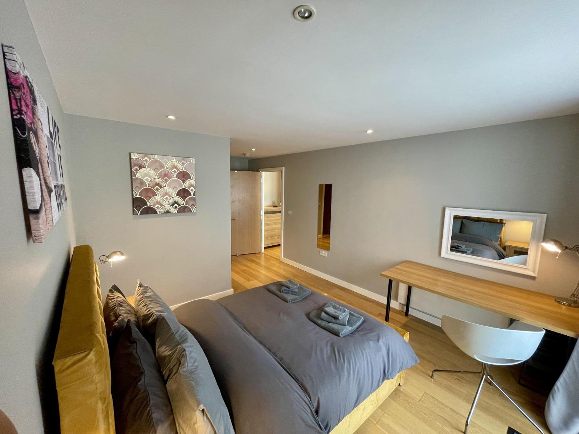 Stunning 2-Bed Town Centre Apartment - Hosted By Hutch Lifestyle Лимингтон Экстерьер фото
